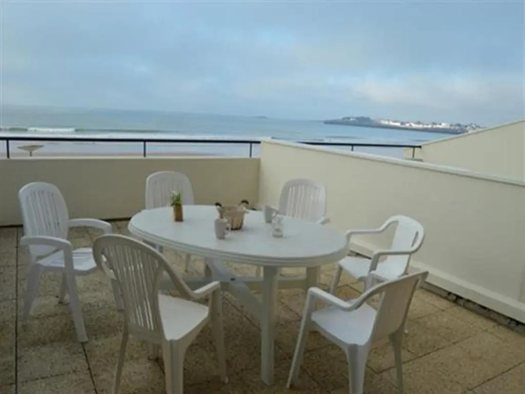 Appartement Saint-Gilles-Croix-de-Vie, 1 pièce, 4 personnes - FR-1-324-46