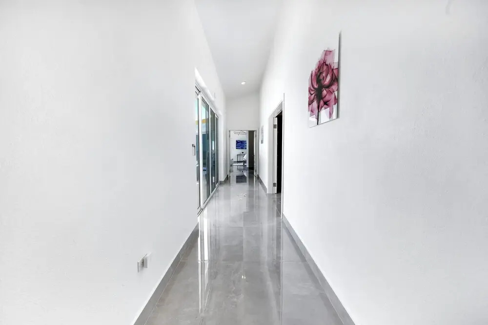 4-bed Villa, Pool, Parking