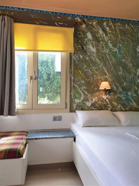 Magnificent View nice double room with shared pool and Ac