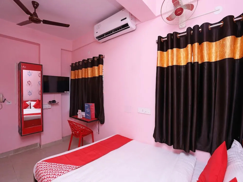 OYO Flagship 24174 Star Hospitality