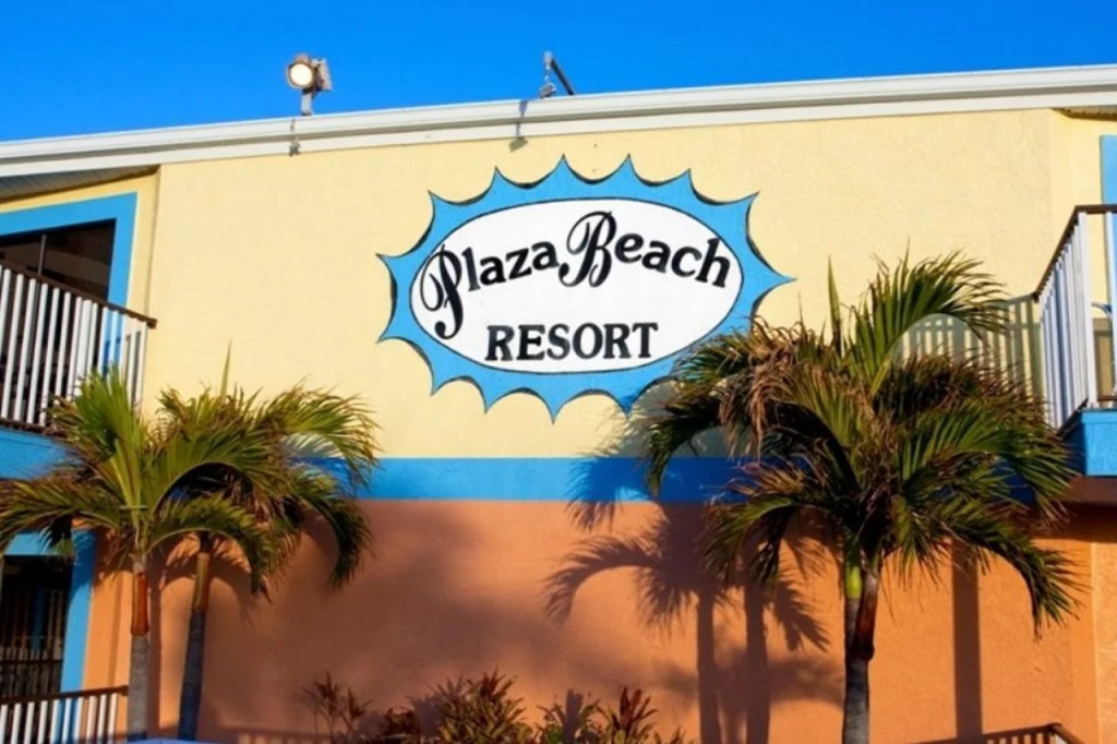 Plaza Beach Hotel - Beachfront Resort