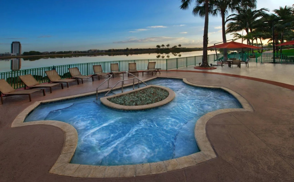 Marriotts Villas At Doral