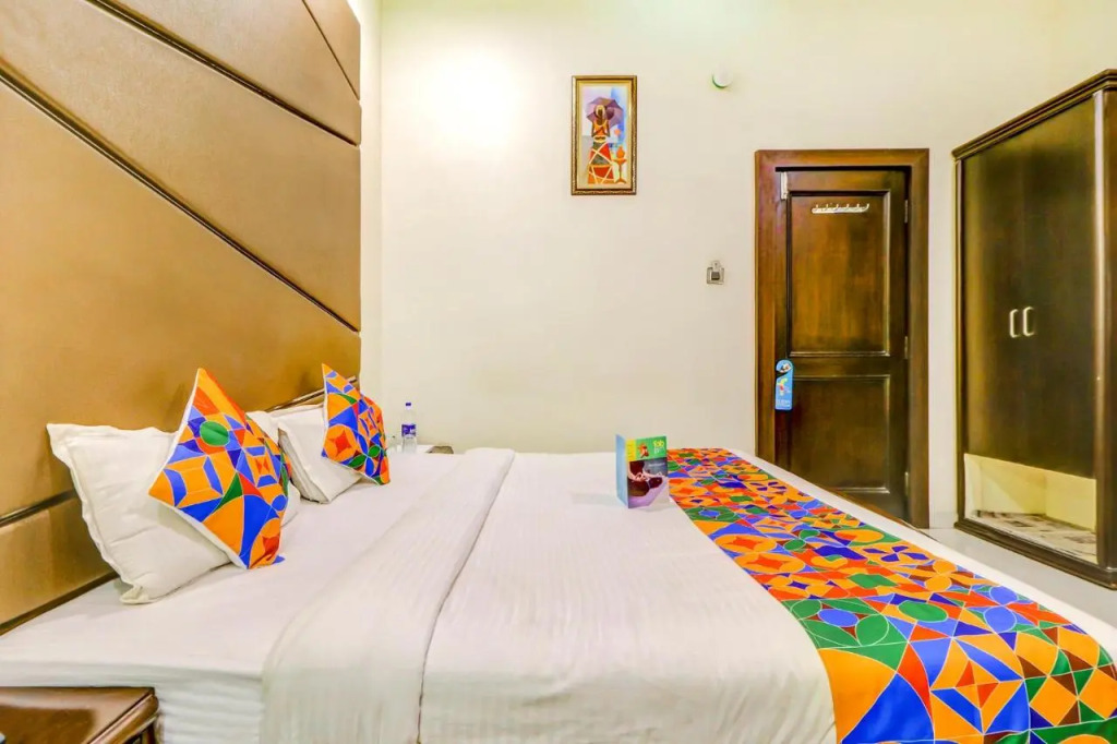 FabHotel Anandam