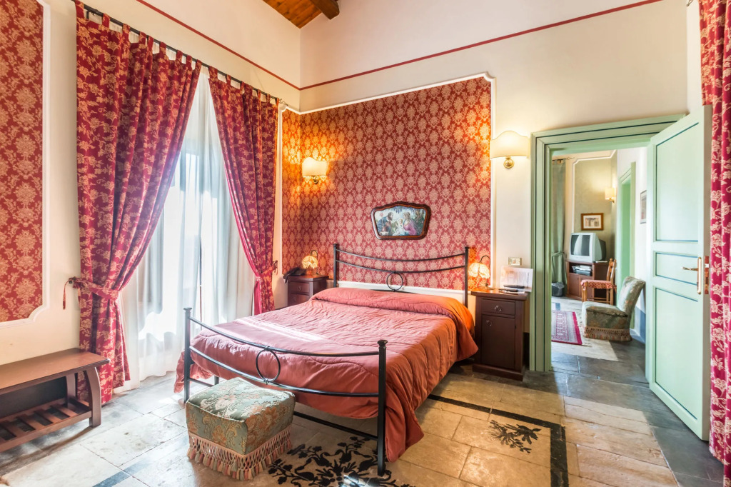 Casina Di Grotta Di Ferro