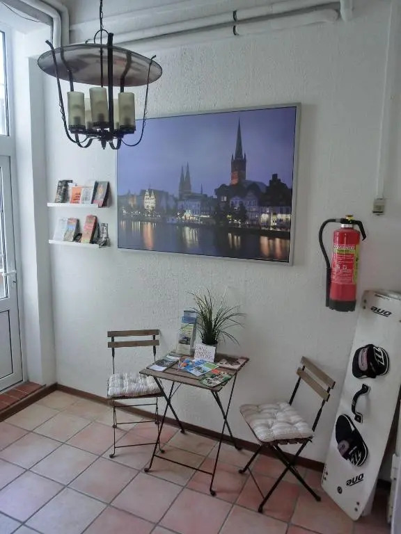 1-Zimmer-Apartment-1-im-1-Obergeschoss