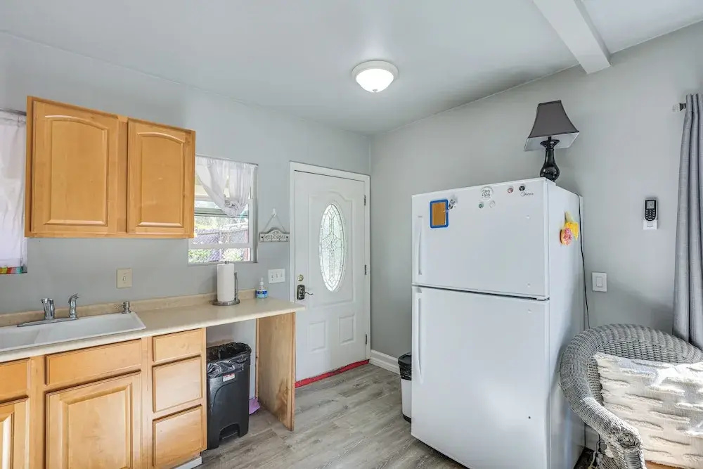 2 Mi to Dtwn Atascadero! Cozy Cottage w/ Yard
