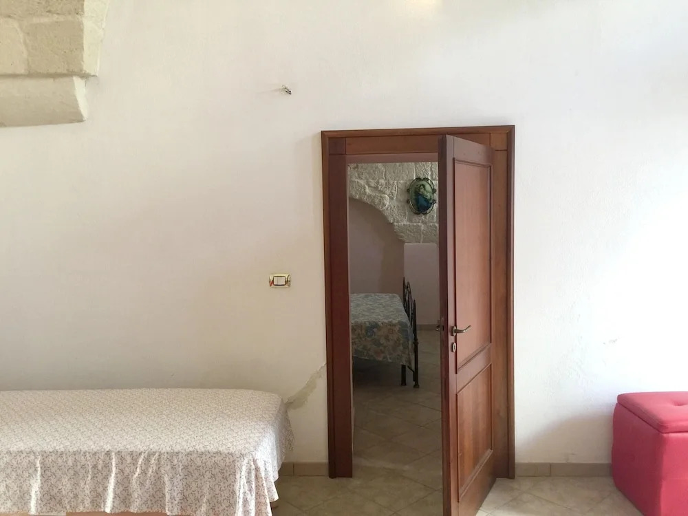 House With 4 Bedrooms in Surano, With Terrace and Wifi - 7 km From the