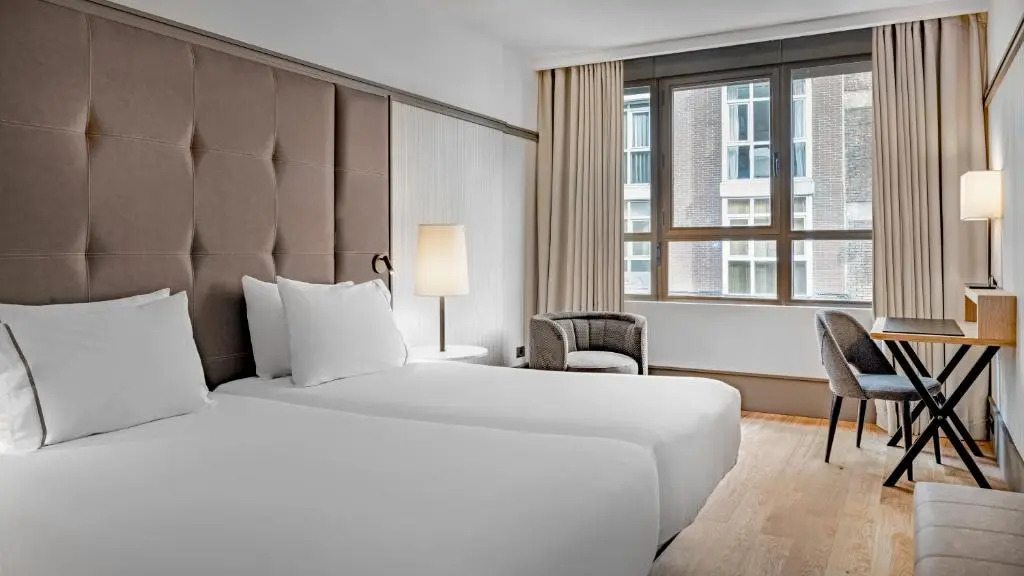 AC Hotel Avenida de América by Marriott