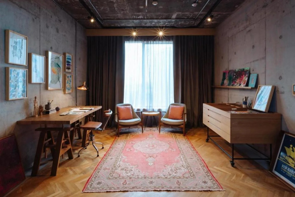 KLoe Hotel