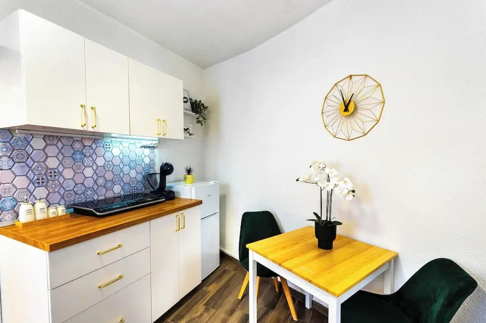 Elegant APT 5 min walk from Split center