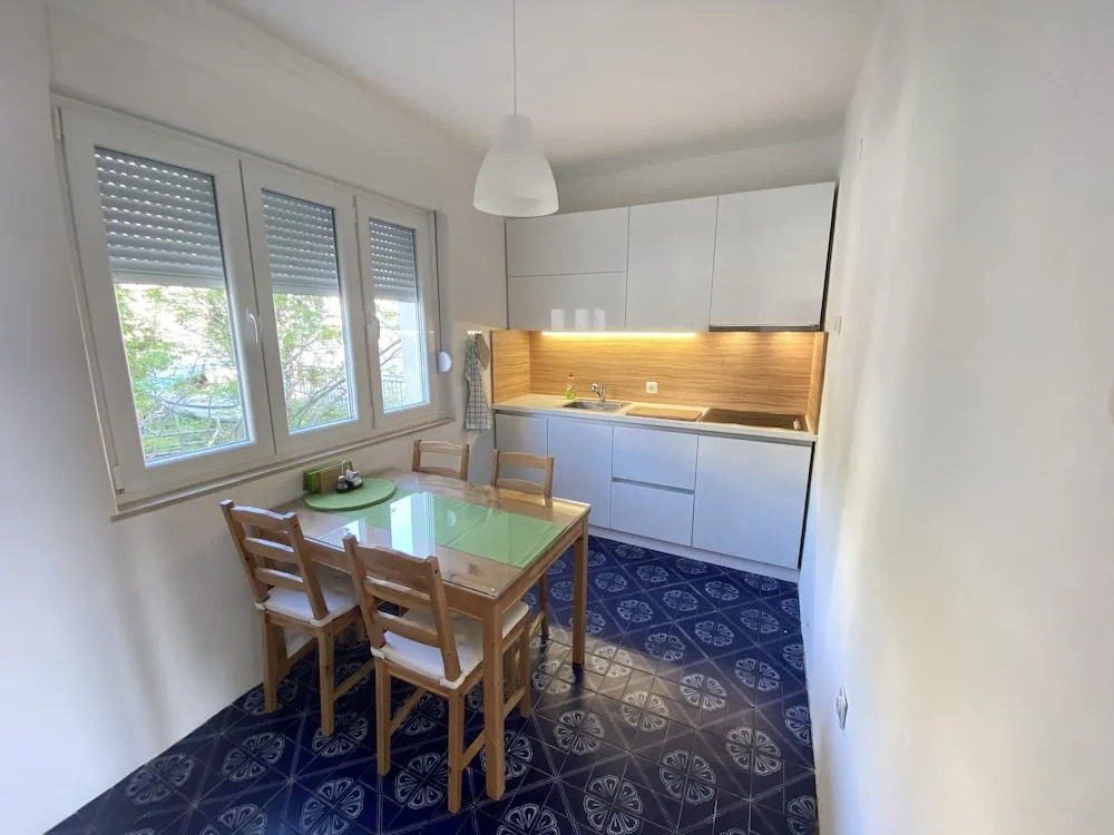 MAX Apartments