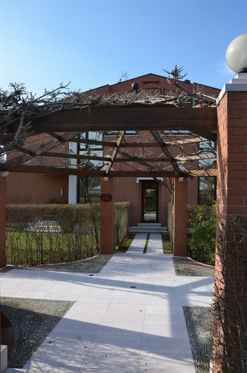 Villa Laguna Apartments