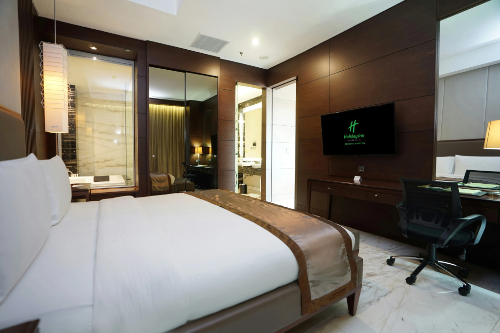 Holiday Inn Bandung Pasteur by IHG