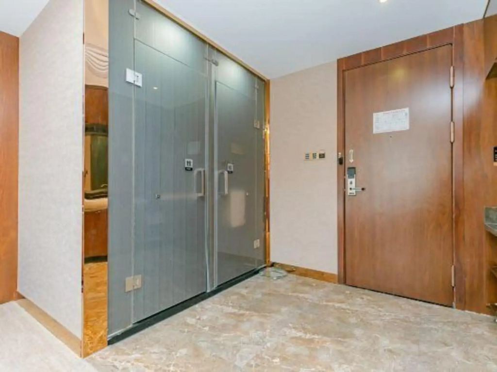 Yazhi Hotel