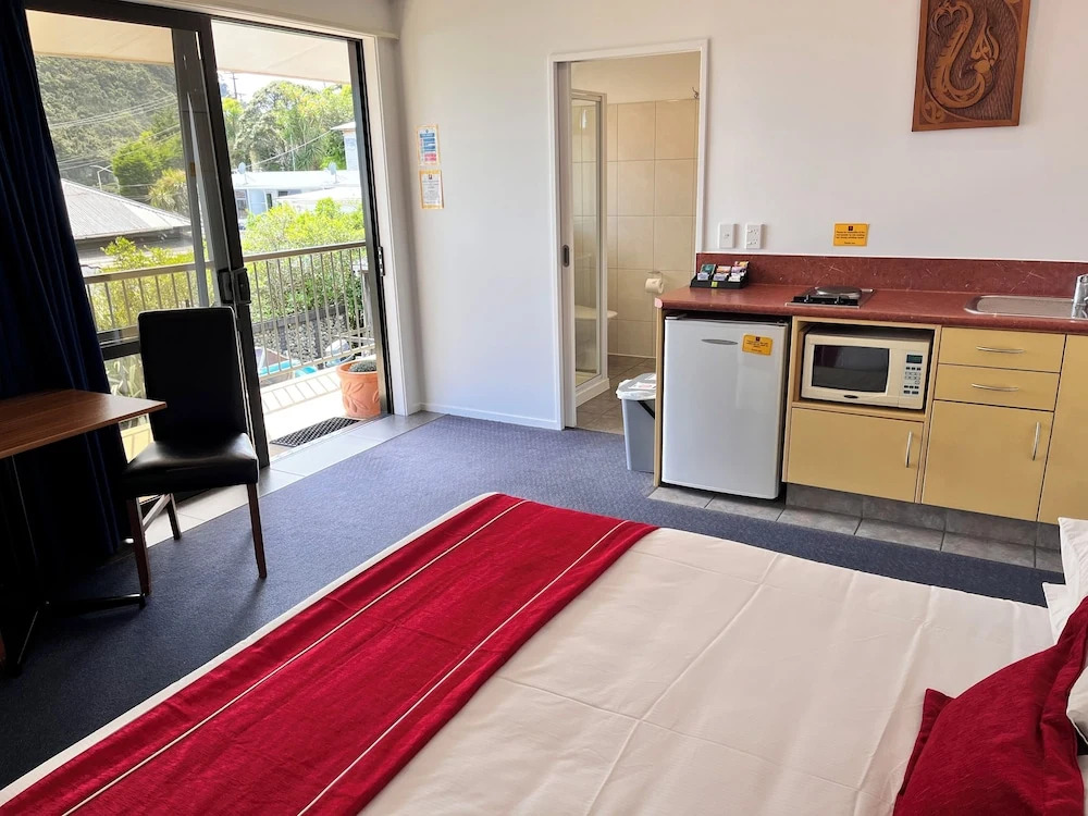 Sundowner Motel