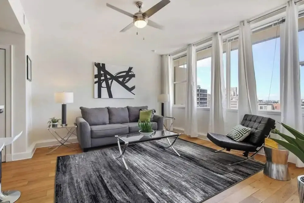 Stylish NOLA condos at 925 Common St