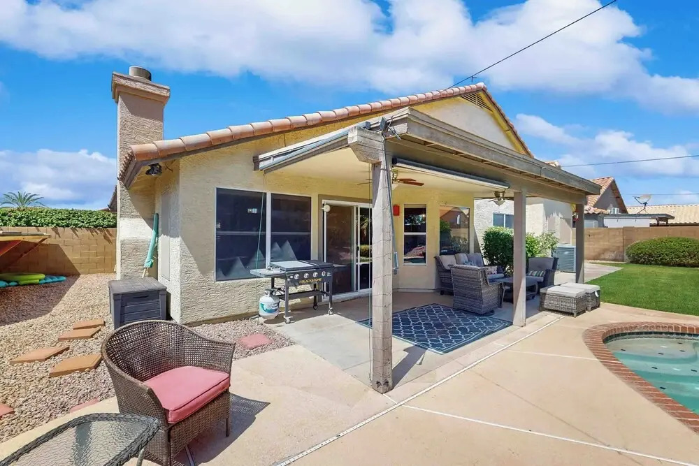 Private Pool, Yard & Pool Table! 'avondale Abode'