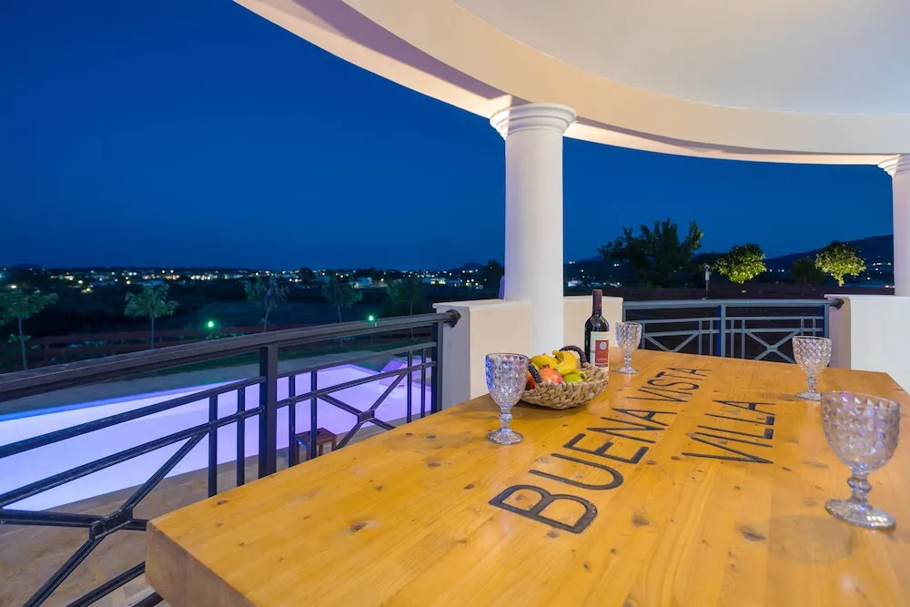 Buena Vista Villa - Hilltop Private Pool Panoramic Views