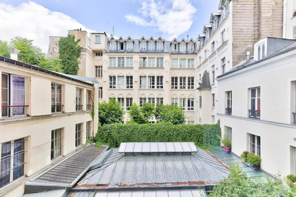 127 - Urban Beautiful 4BR in Montorgueil