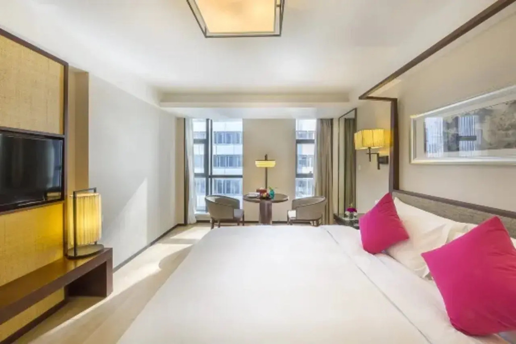 SSAW Boutique Hotel Ningbo CBD - Family Friendly & Business Travel