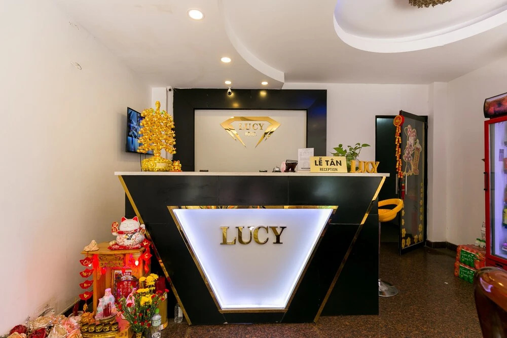 Oyo 986 Lucy Hotel
