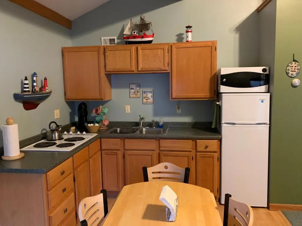 Woodland Lodging