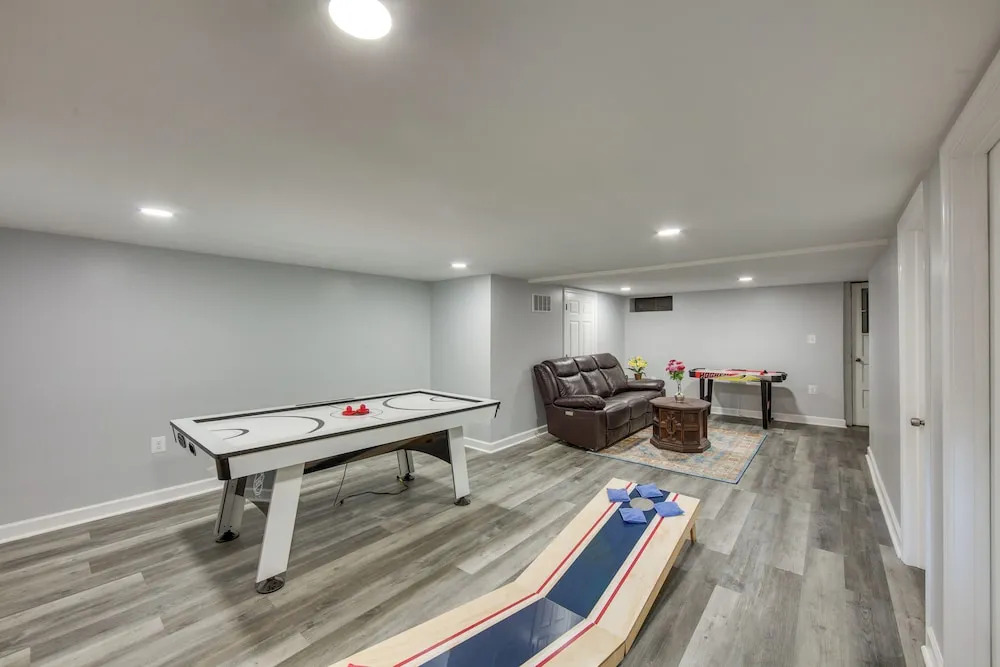 1 Mi to Hersheypark: Family Home w/ Game Room!
