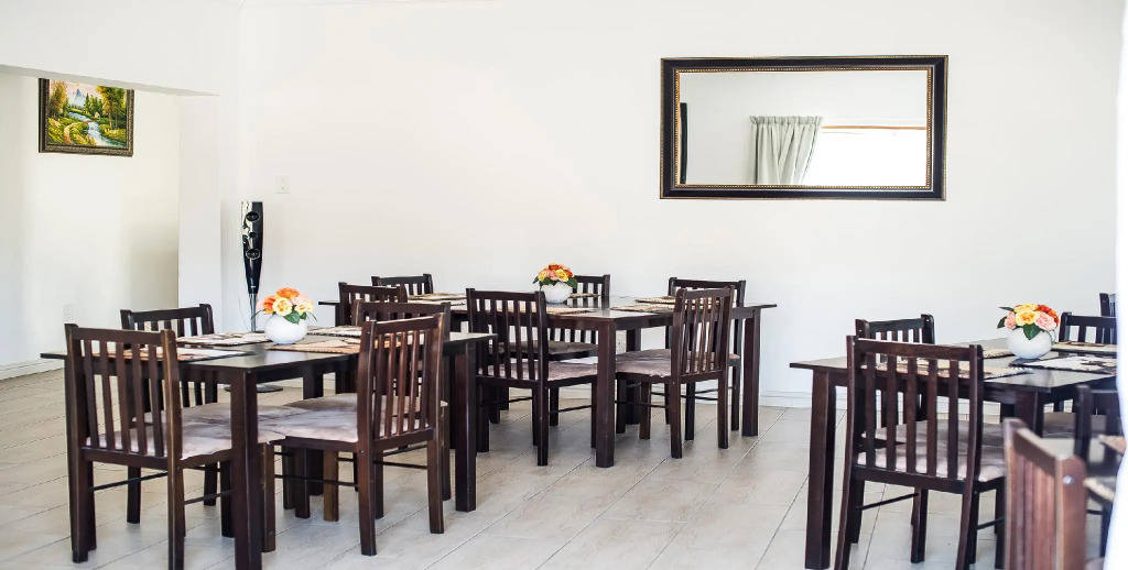 Nama White Guesthouse