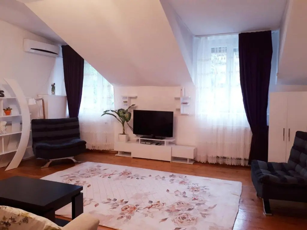 Karin House