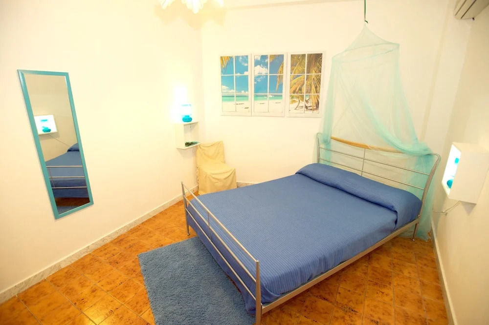 House With 4 Bedrooms in Palermo, With Wonderful sea View, Enclosed Ga