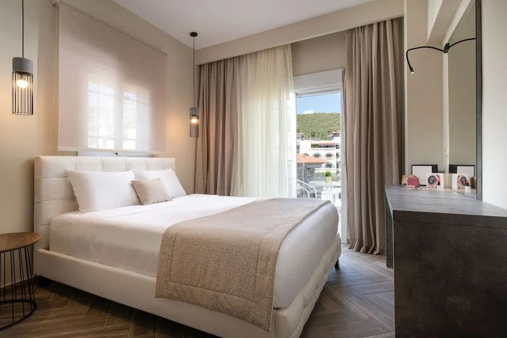 Olenia Luxury Apartments 4