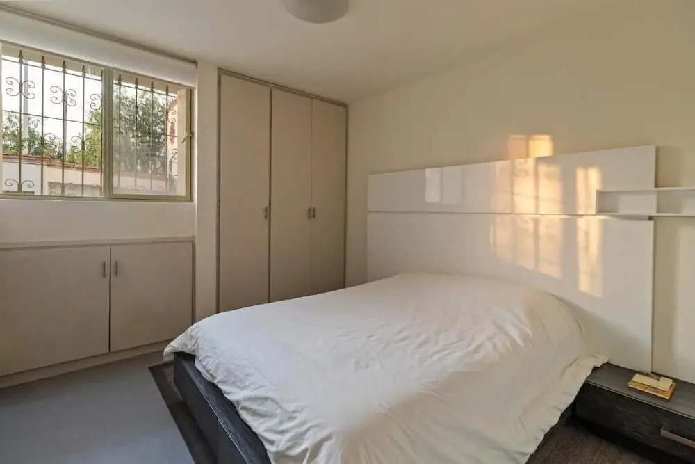Quiet and Cozy Home with Great Location