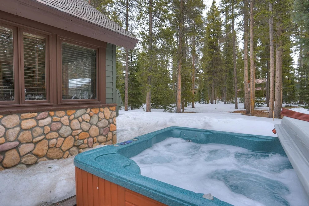Ziggy Bear Lodge