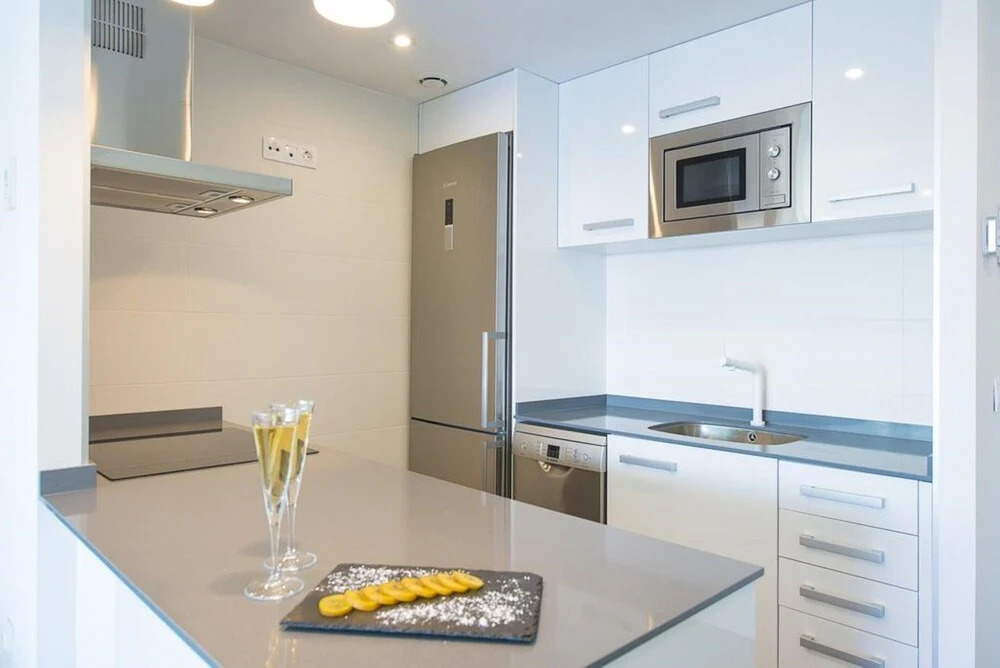 Apartment - 2 Bedrooms with WiFi and Sea views - 107480