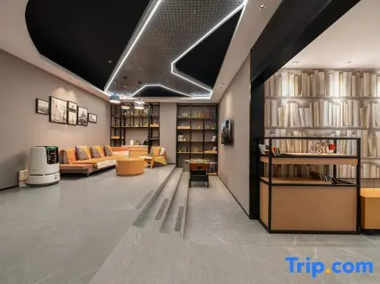 Libo Hotel (Kunming Tongde Square Jinxing Metro Station)