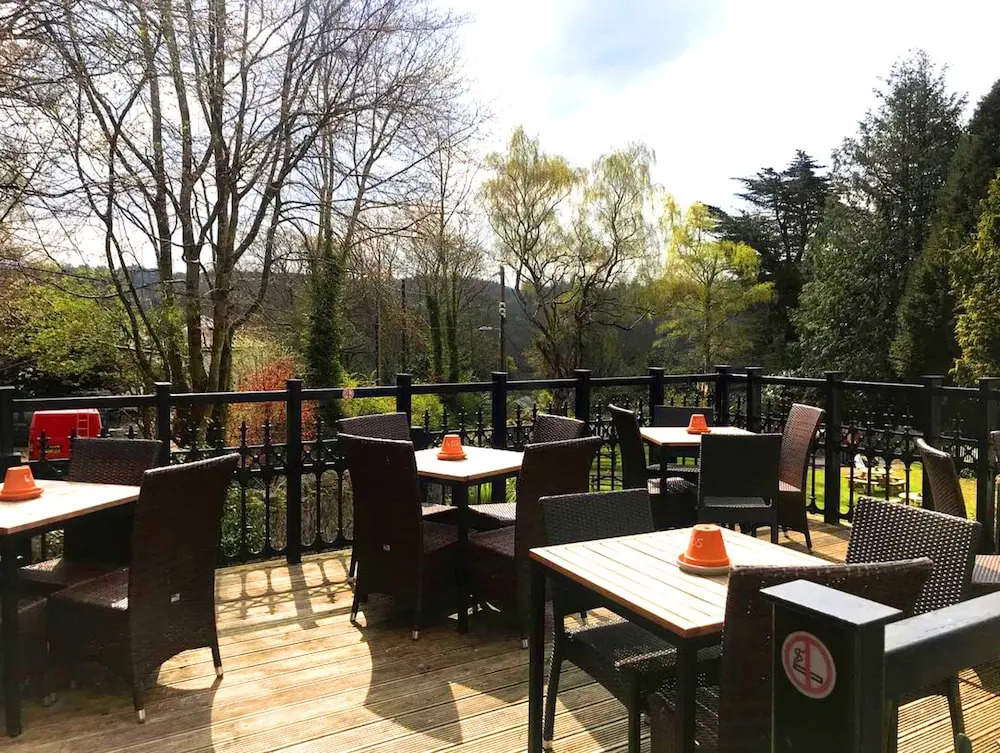 Anglesey Arms Hotel