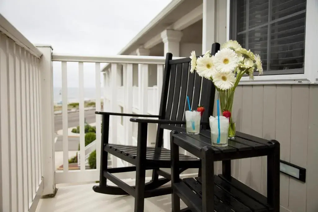Sandpiper Beach Club