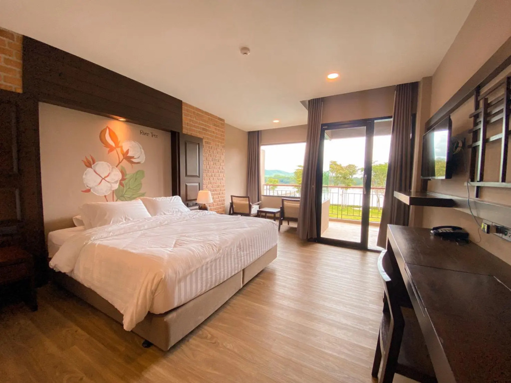 River Tree Resort
