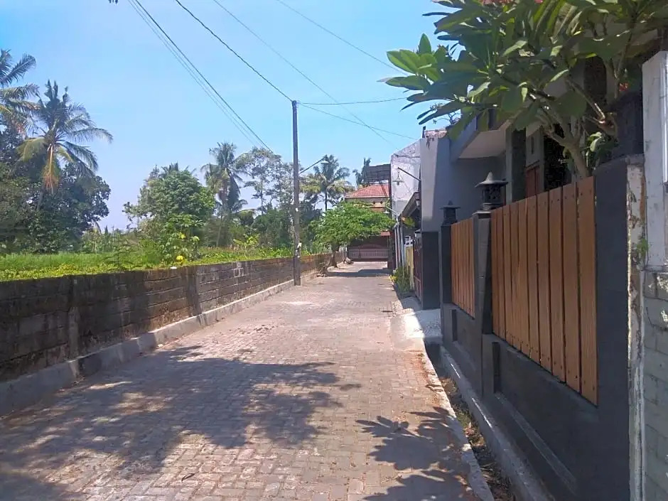 Kenayan Asri Residence by FH Stay