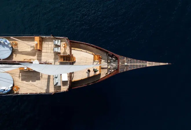 Sequoia Yacht