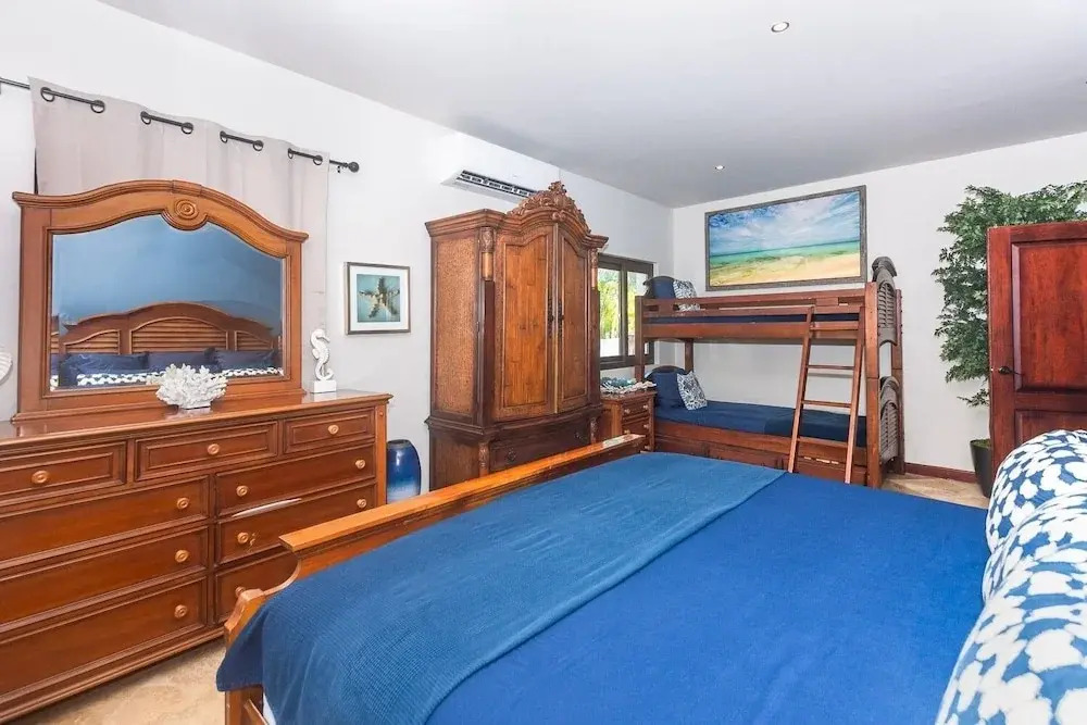 Pristine Bay 1005- Villa Loce 4 Bedroom Home