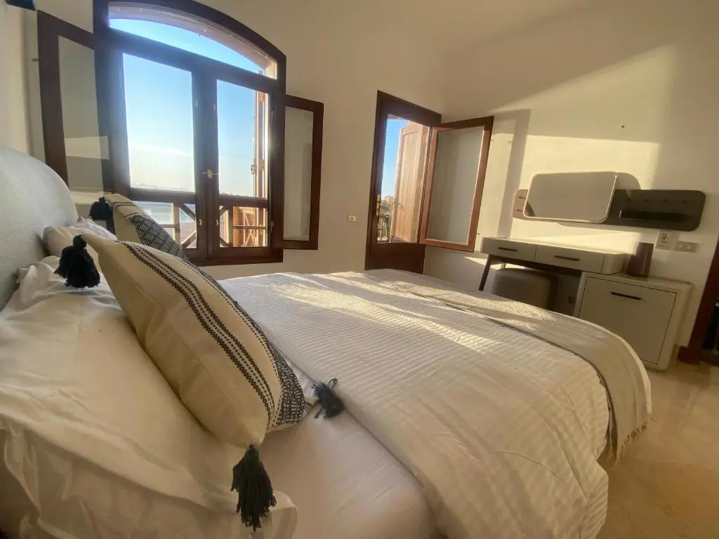 Sabina 2br Penthouse