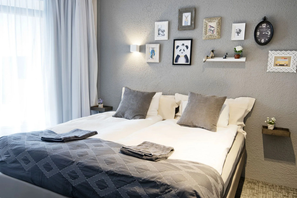 B14 Apartments & Rooms