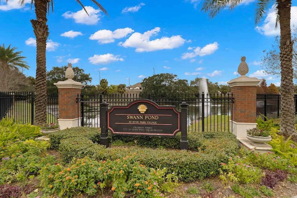 The Adaline 7 Luxury Hyde Park Apt