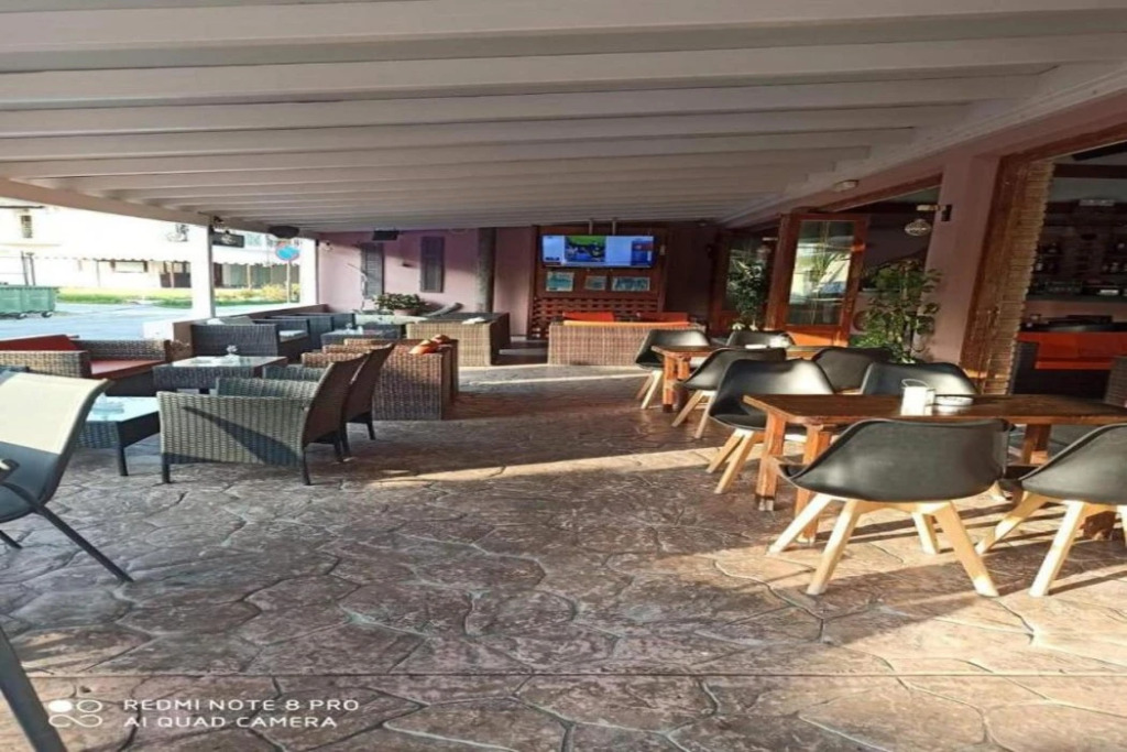Amadeus Hawaii Apartments & Studios