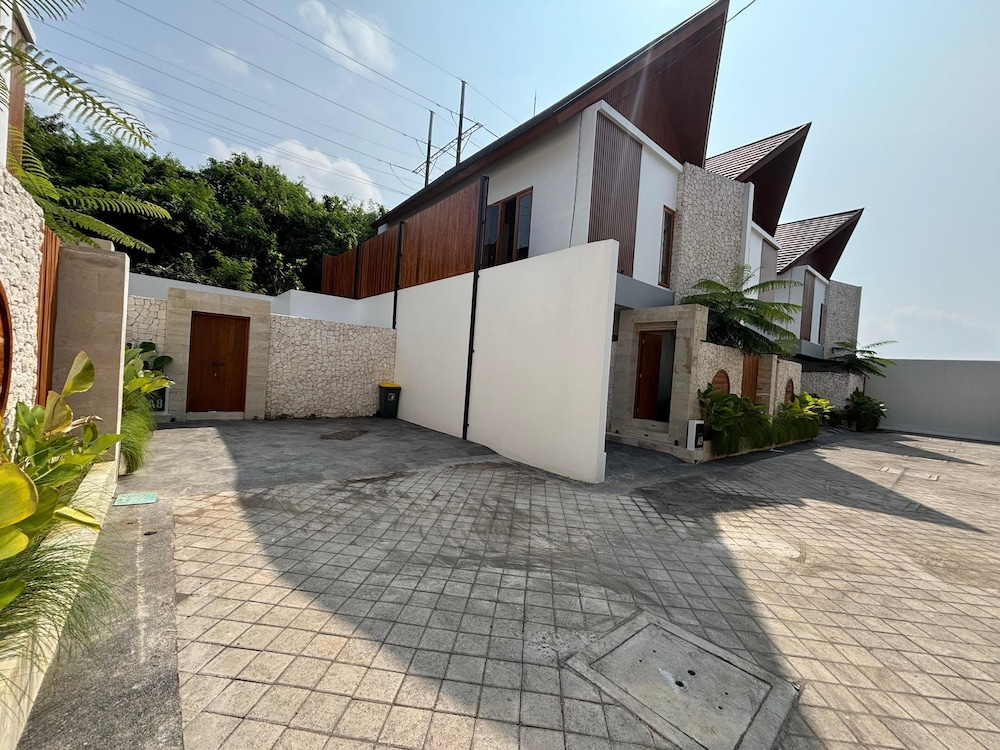 Villa Nak Anak Sanur - Luxury 2 BR Villa