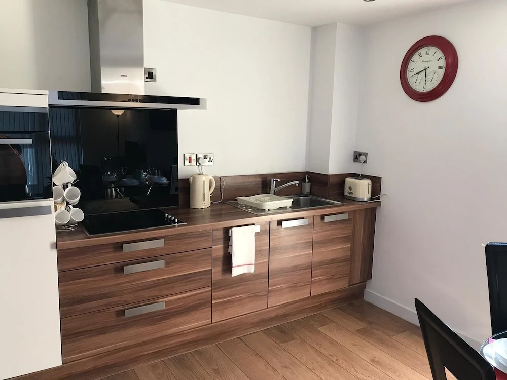 Snapos Luxury Serviced Apartments - Blonk Street