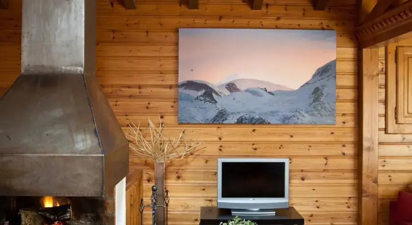Chalet Iceman