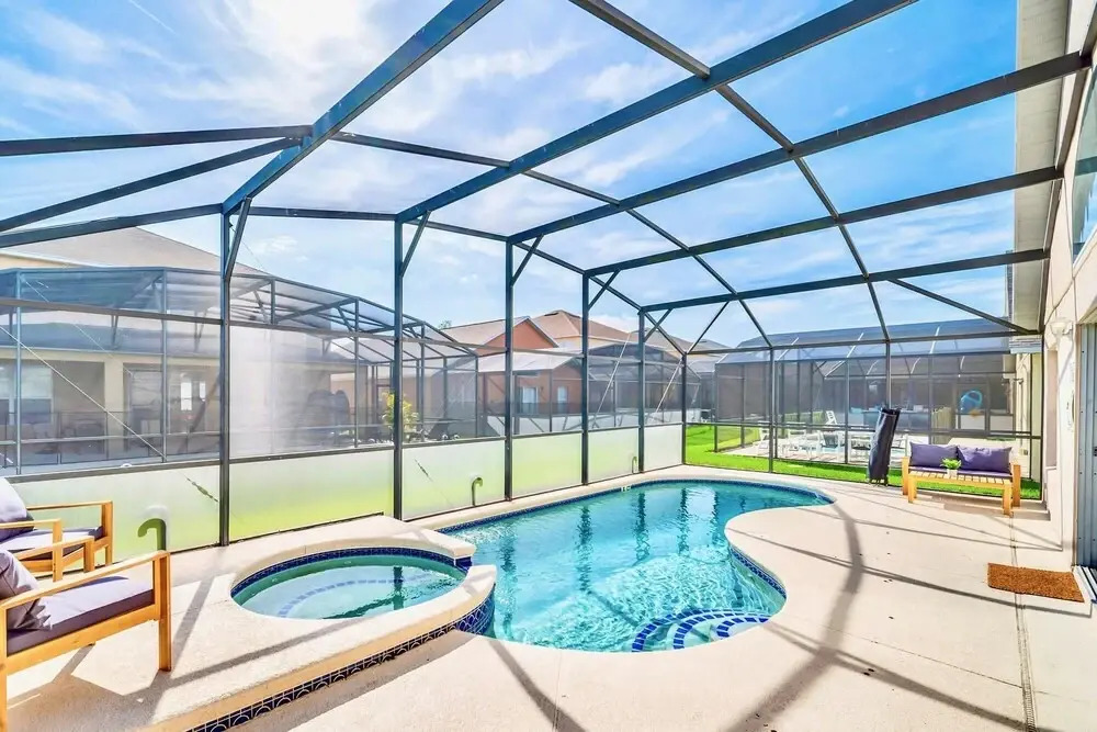 Bright 5BR Home w Pool and Hot Tub - Near Disney