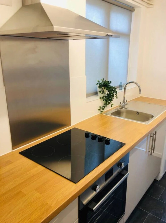 Centre of Birmingham, 2 Bedroom - Perfect for Families, Group, or Business by Sojo Stay